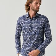 Slim fit shirt with rose print in cotton for men from You.Boutique