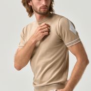 Camel knit T-shirt with stylish line and diamond detail for men from You.Boutique