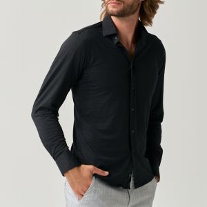 Button-down shirt with a slight stretch in black, perfect for business or casual wear for men from You.Boutique