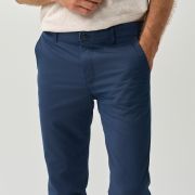 Classic style and comfort with our slim fit navy trousers, perfect for business and casual wear for men from You.Boutique