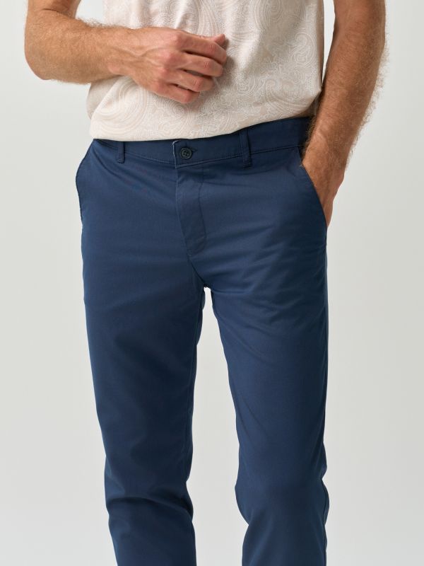 Classic style and comfort with our slim fit navy trousers, perfect for business and casual wear for men from You.Boutique